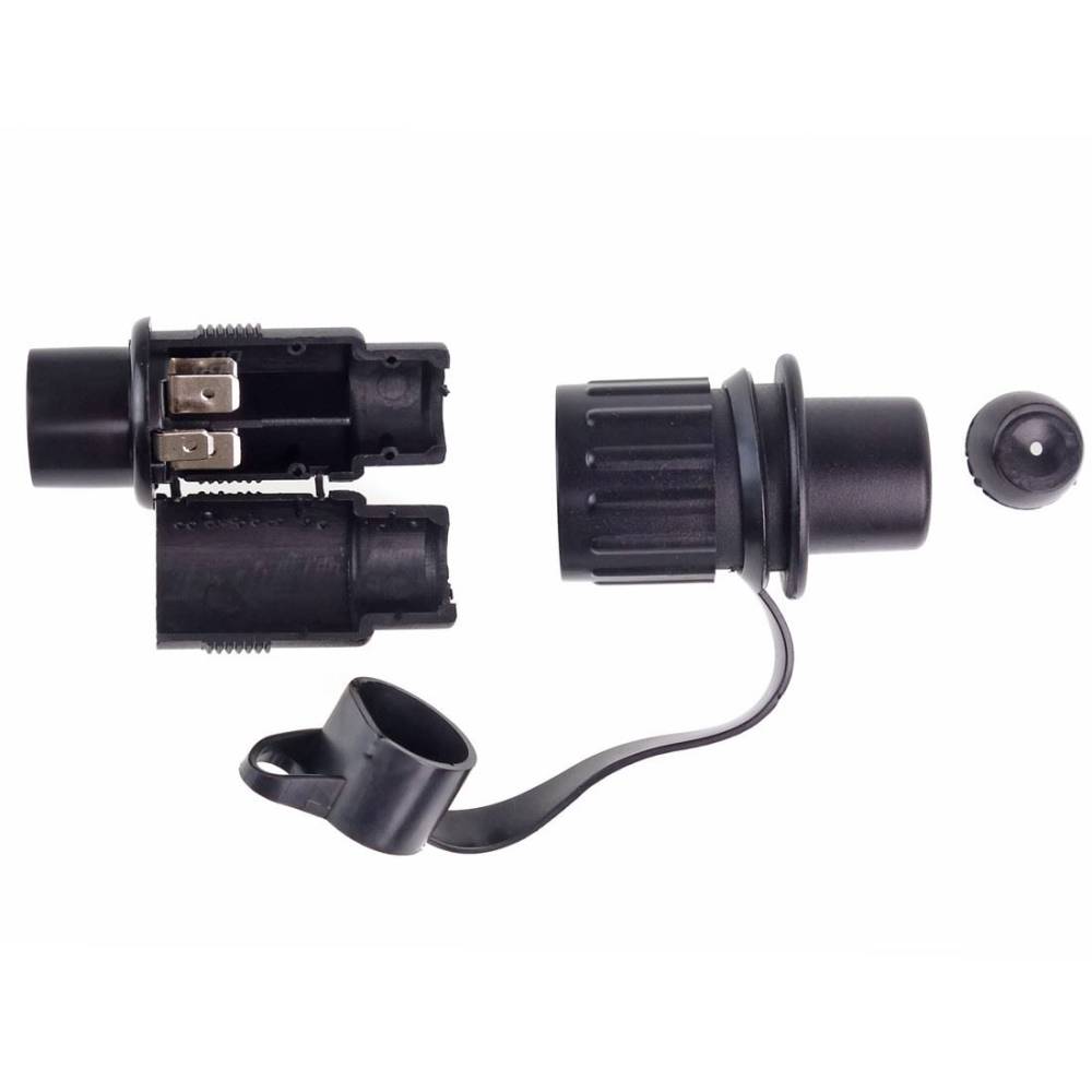 Fisa 3 pini Tata, cu capac Carmotion 86529