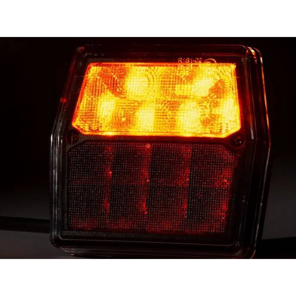 Lampa spate 99,6x93 4 functii, iluminare numar, LED, mufa, FT-222T LED Bajonet Fristom