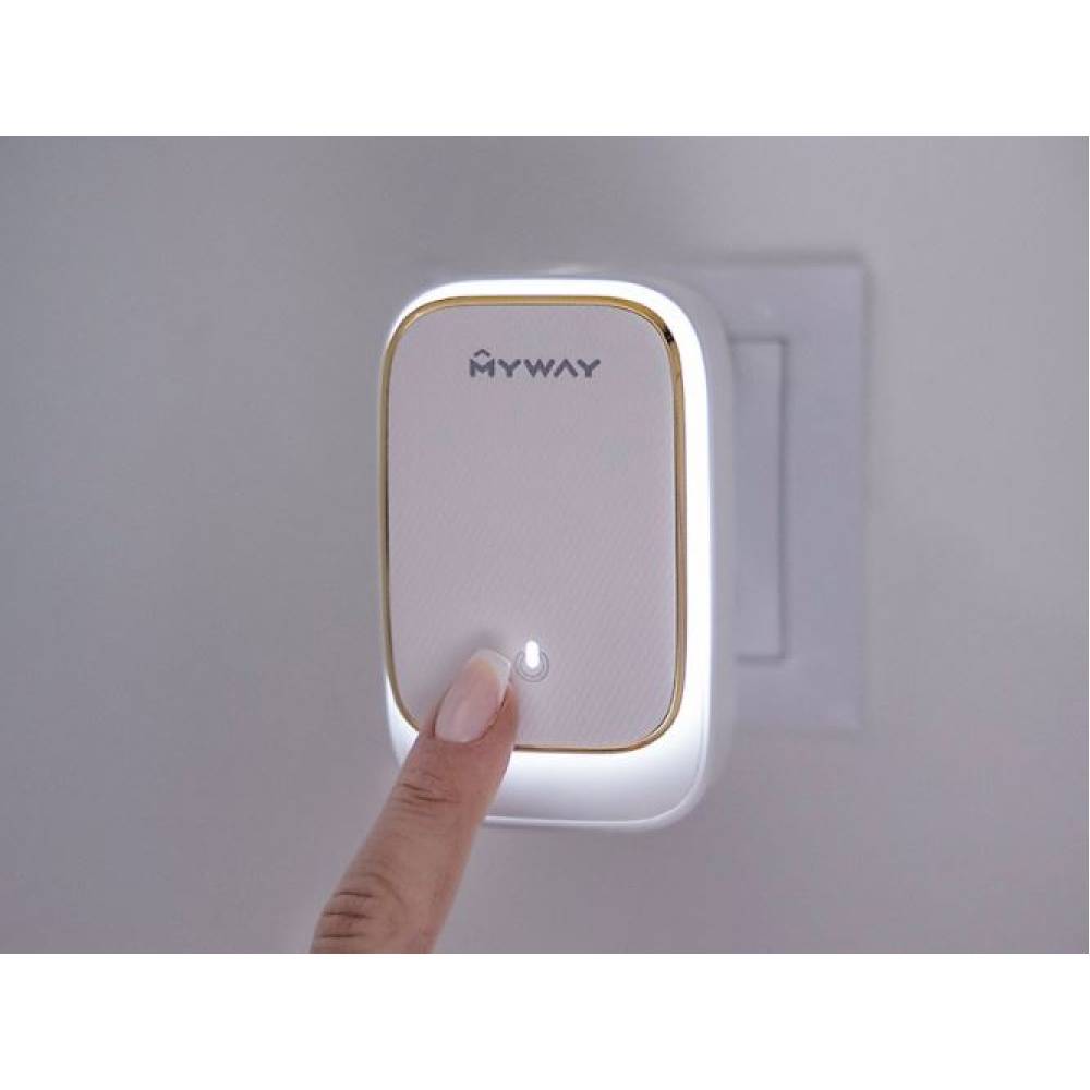 Incarcator 220V - 5V, 4 USB cu lampa de veghe 63048 MyWay