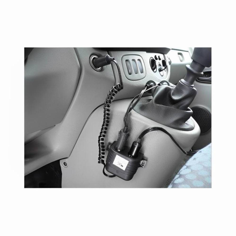 Stecher 2 prize 12V, prinderi laterale cu surub, 42300 CarCo