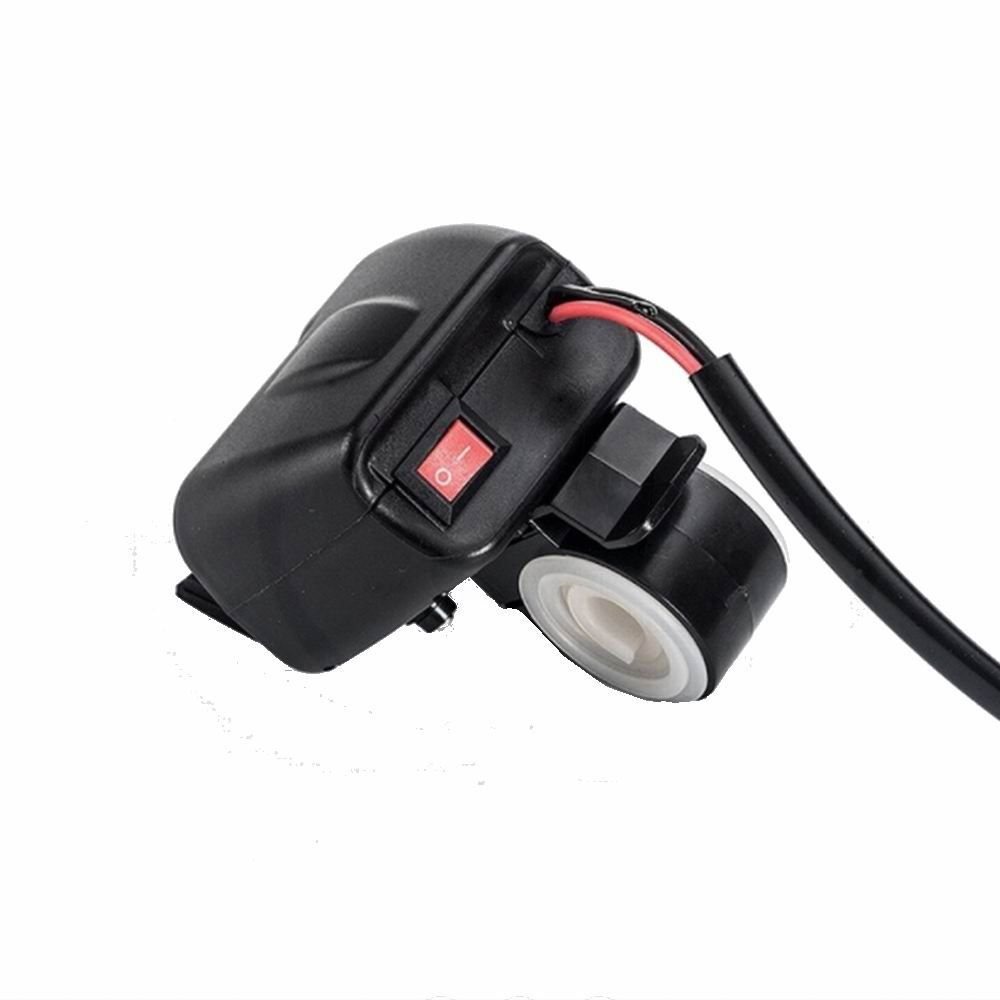 Priza cu 2 USB-uri cu termometru si voltmetru \Art MC036