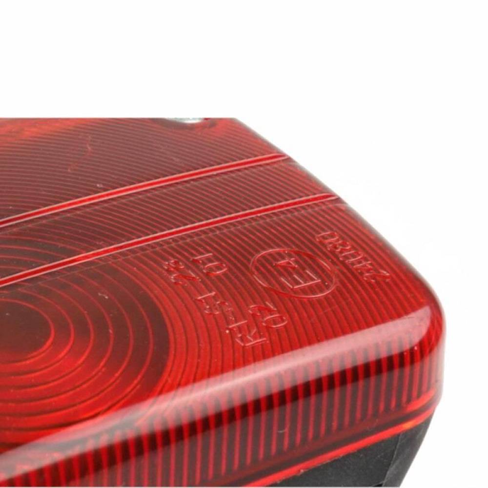 Kit lampi remorca, cu bec, iluminare numar, cablu 7,5m, fisa 7 pini, cu triunghi reflectorizant si magnet, 02095 Amio