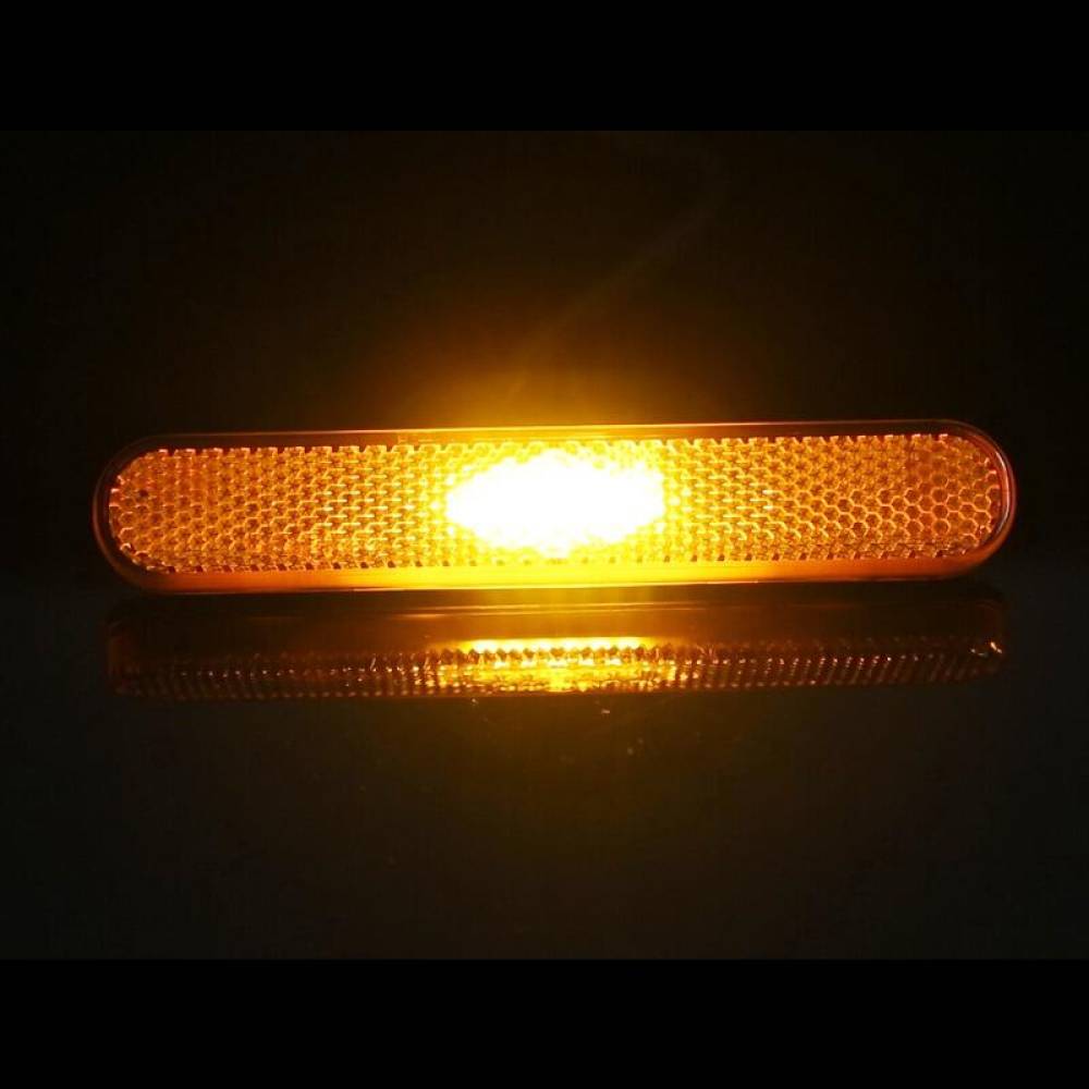 Lampa gabarit 135x23, LED, galbena, 12-36V, autoadeziva, cu catadioptru, FT-065 Z TAPE Fristom Lampa gabarit 135x23, LED, galbena, 12-36V, autoadeziva, cu catadioptru, FT-065 Z TAPE Fristom