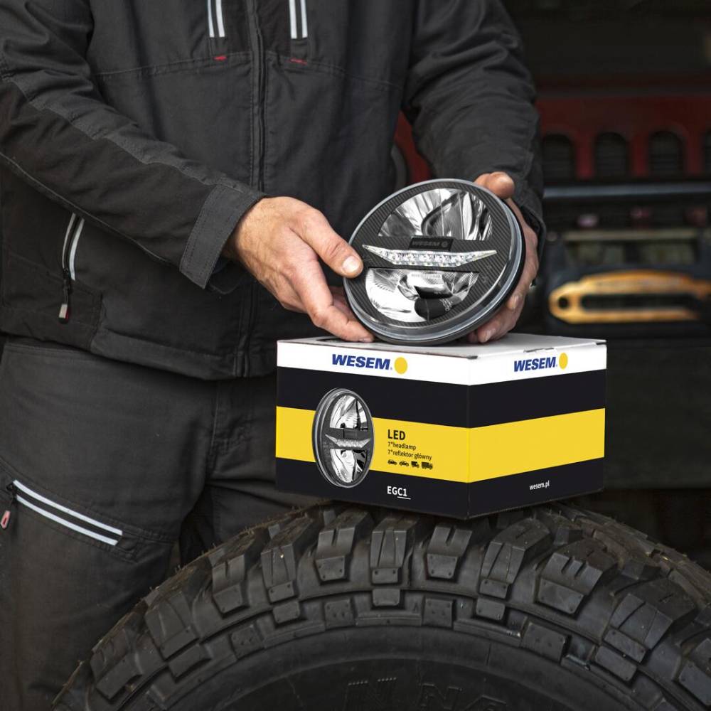 Far fi17.8 cm, cu 2 faze si DRL, Jeep, Land Rover, Ford, Jaguar, motociclete, EGC1.55400 Wesem Far fi17.8 cm, cu 2 faze si DRL, Jeep, Land Rover, Ford, Jaguar, motociclete, EGC1.55400 Wesem