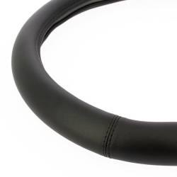 Husa volan 37-39cm neagra, imitatie piele, sport, forma D-SHAPE, 2505DT2 SwissDrive Husa volan 37-39cm neagra, imitatie piele, sport, forma D-SHAPE, 2505DT2 SwissDrive