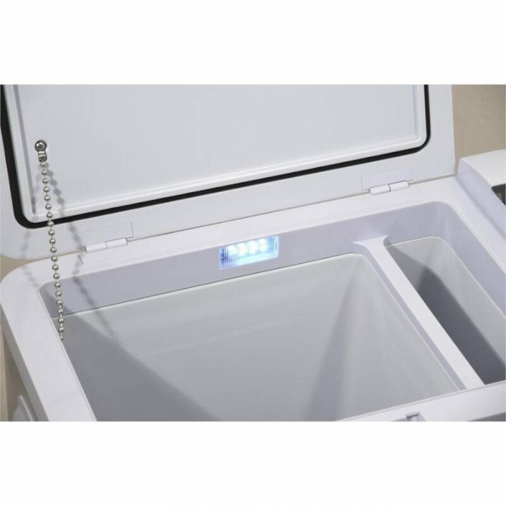Frigider auto cu compresor 35L, 12V-24V-230V, 45W, -20°C, conectare bluetooth, cu aplicatie pe telefon, USB, Silver Frost, 07082 Alpicool Frigider auto cu compresor 35L, 12V-24V-230V, 45W, -20°C, conectare bluetooth, cu aplicatie pe telefon, USB, Silver Frost, 07082 Alpicool
