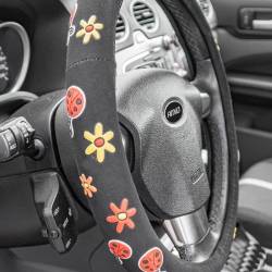 Husa volan 37-39cm, model floral cu buburuze, 04168 Amio