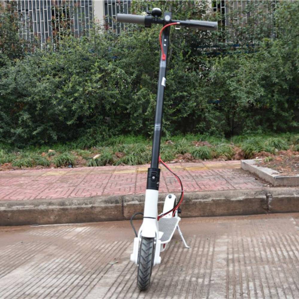 Trotineta electrica alba, roti 8.5', 350w, autonomie 30km, viteza 25km/h, greutate 12.5kg,  M365 YONOS X4