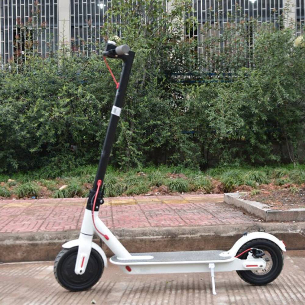 Trotineta electrica alba, roti 8.5', 350w, autonomie 30km, viteza 25km/h, greutate 12.5kg,  M365 YONOS X4