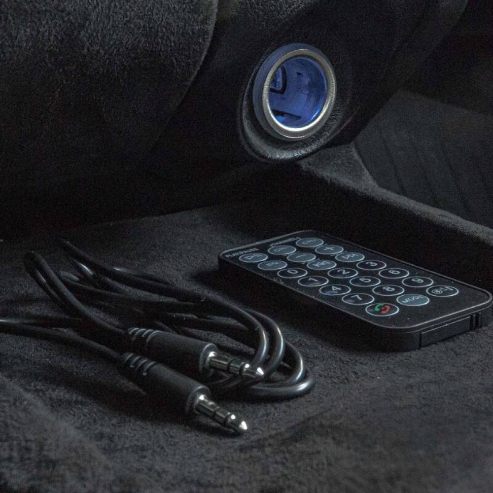 Transmitator FM, MP3, 2×USB, cu telecomanda, 12-24V, Amio 04657 Transmitator FM, MP3, 2×USB, cu telecomanda, 12-24V, Amio 04657
