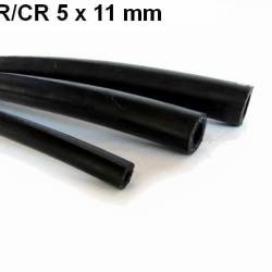 Furtun combustibil/ulei, cu insertie, NBR/CR, interior fi5x11, SAE J30 R6, 079956 Godmar Furtun combustibil/ulei, cu insertie, NBR/CR, interior fi5x11, SAE J30 R6, 079956 Godmar