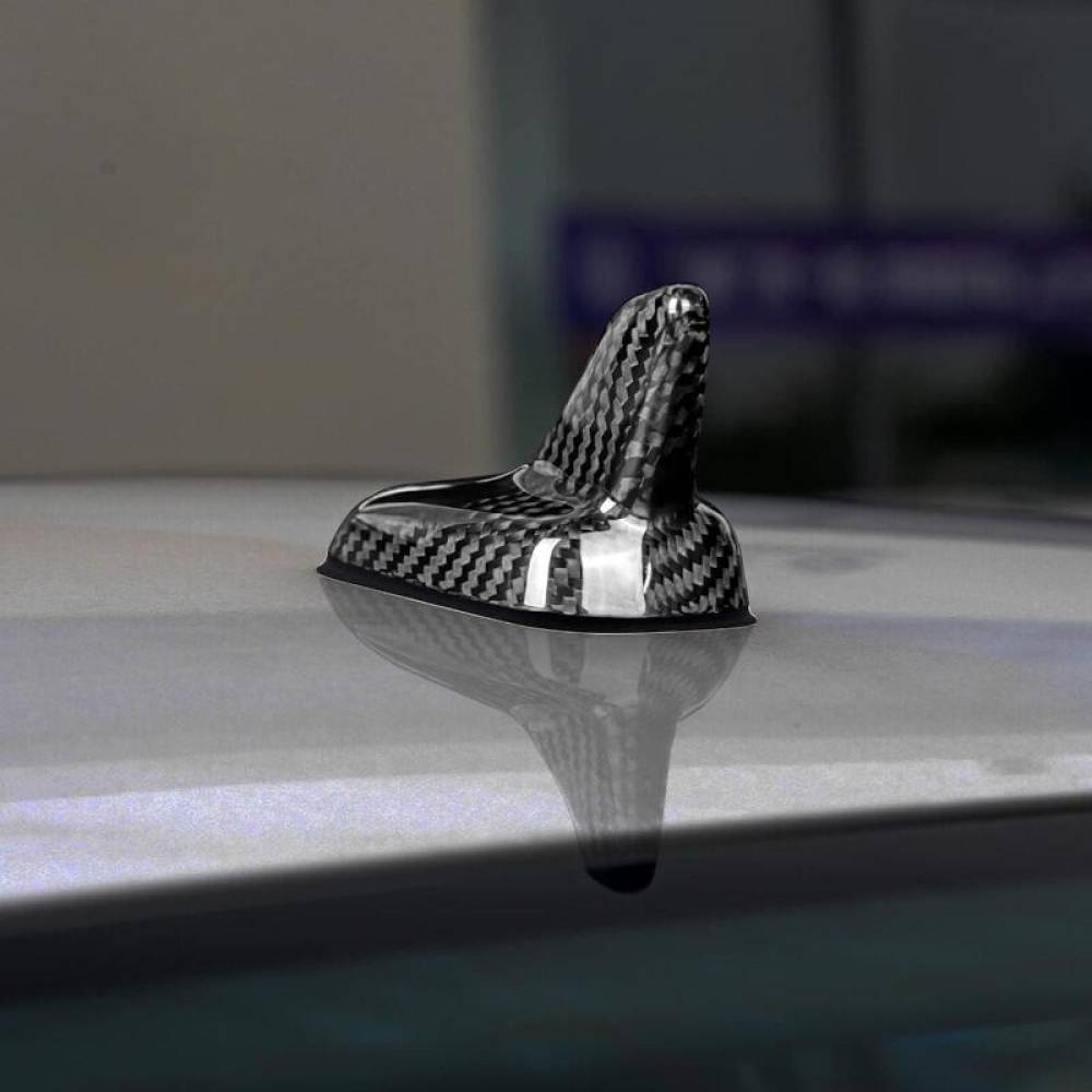 Ornament antena tip rechin, carbon, cu adeziv, C1