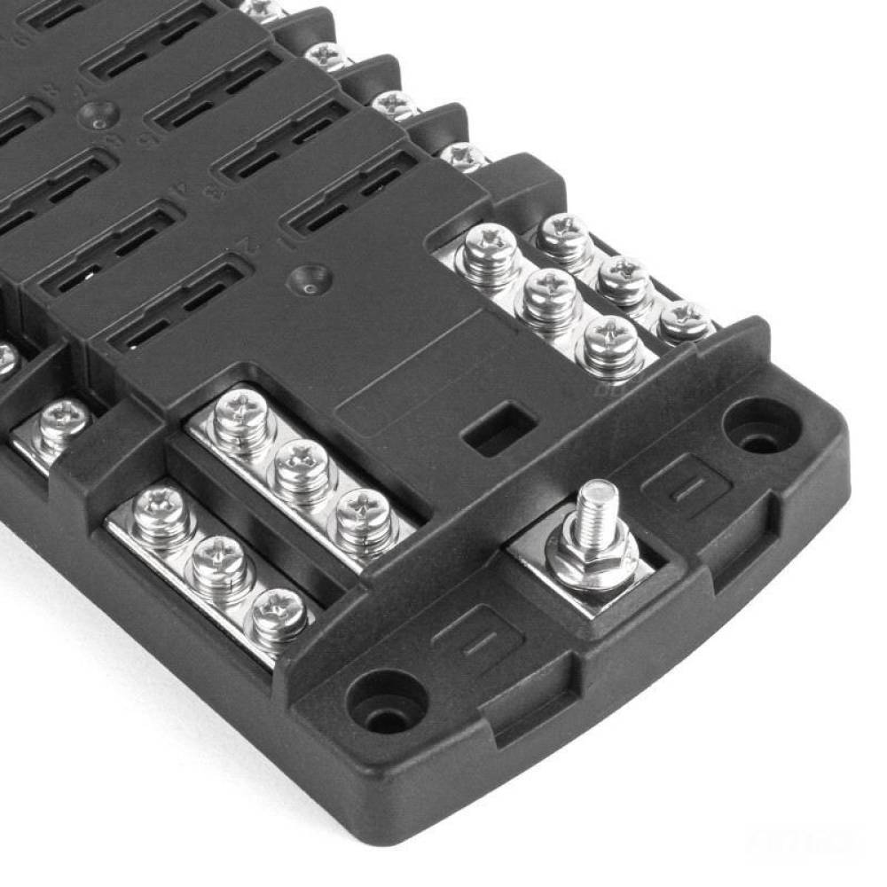 Cutie sigurante plate, cu 12 circuite, max30A, cu bara conexiune negativa, capac protectie, 03834 Amio