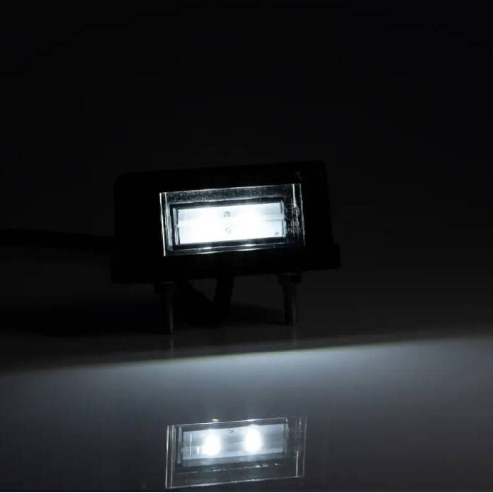 Lampa numar 83x40, LED, 12-24V, cu mufa, FT-016 LED QS075 M05 Fristom Lampa numar 83x40, LED, 12-24V, cu mufa, FT-016 LED QS075 M05 Fristom