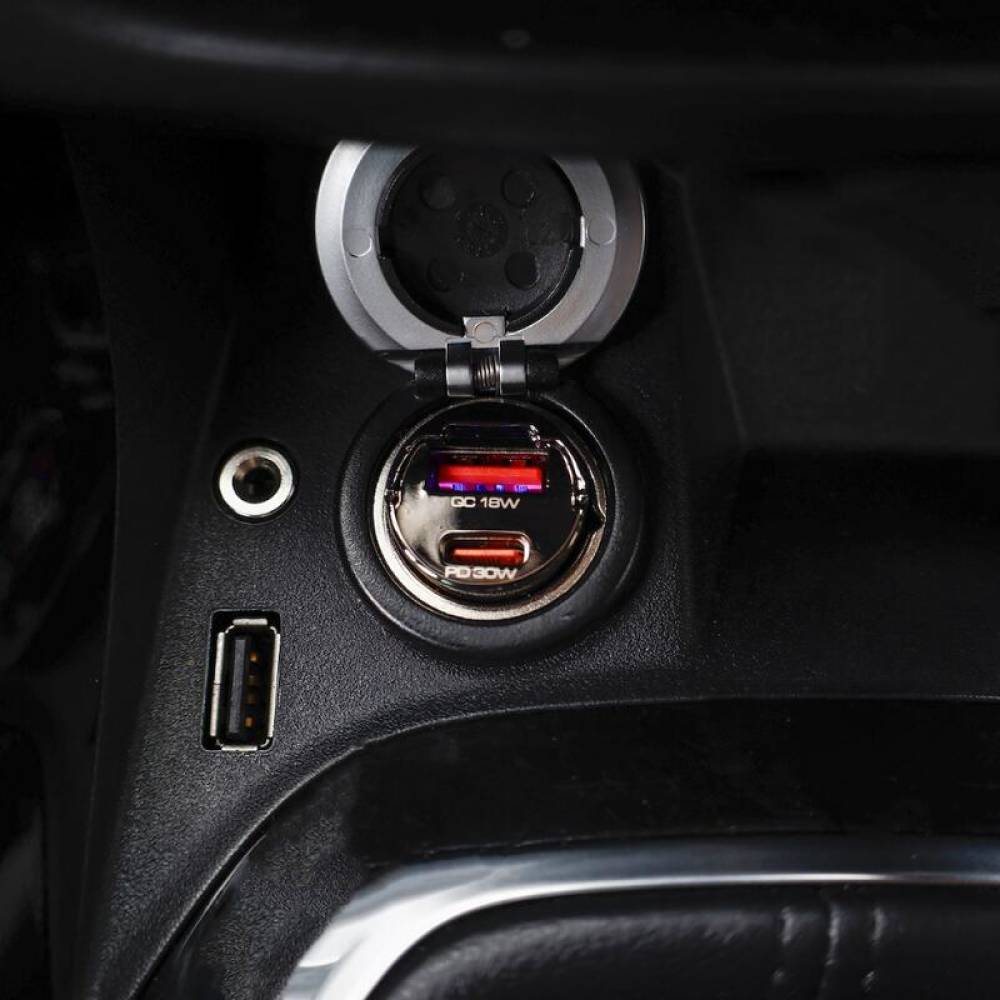 Încărcător auto cu 2 porturi USB, USB-A 18W + USB-C PD 30W, 12–24V, nano scurt cu inel, WAYME 63055 Încărcător auto cu 2 porturi USB, USB-A 18W + USB-C PD 30W, 12–24V, nano scurt cu inel, WAYME 63055